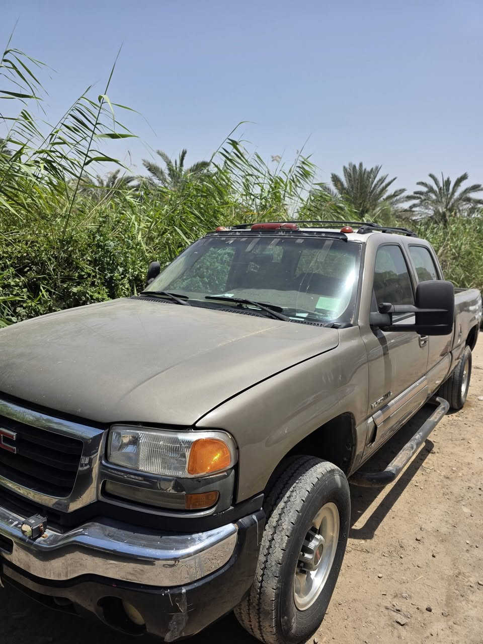 السلام عليكم جمسي للبيع مصبوغ حزام جمالية كير مكينه تبريد شغال ٨ برغي مكينه ٥٣٠٠ السعر ٩٥ ورقة بغداد 
***********
