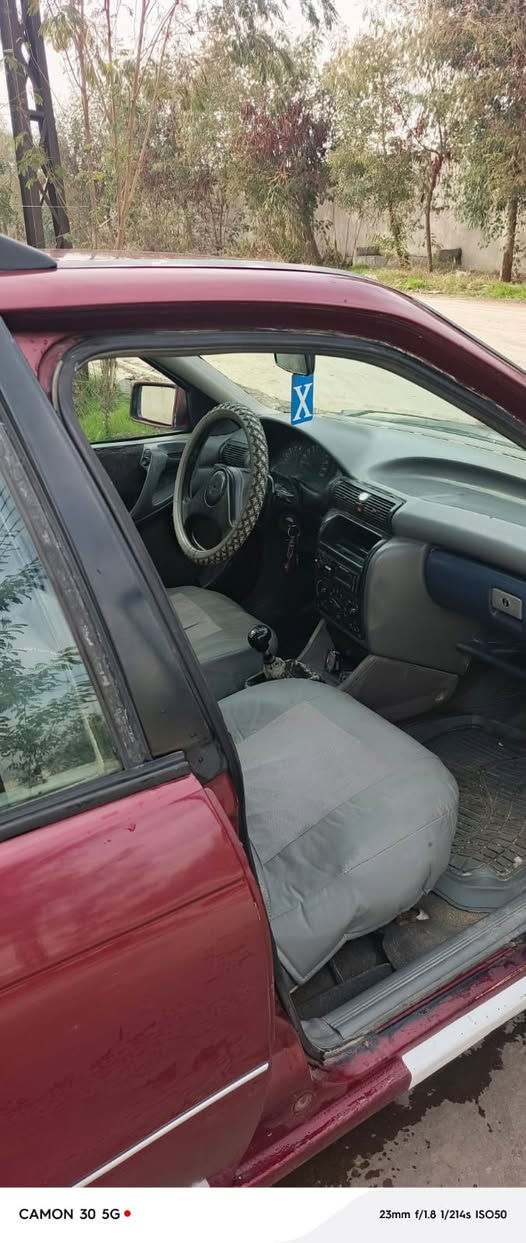 سلام عليكم اوبل استره موديل 92السياره  محرك 16. بسمي ثاني يوم تحويل. مكاني موصل الايمن. ***********
