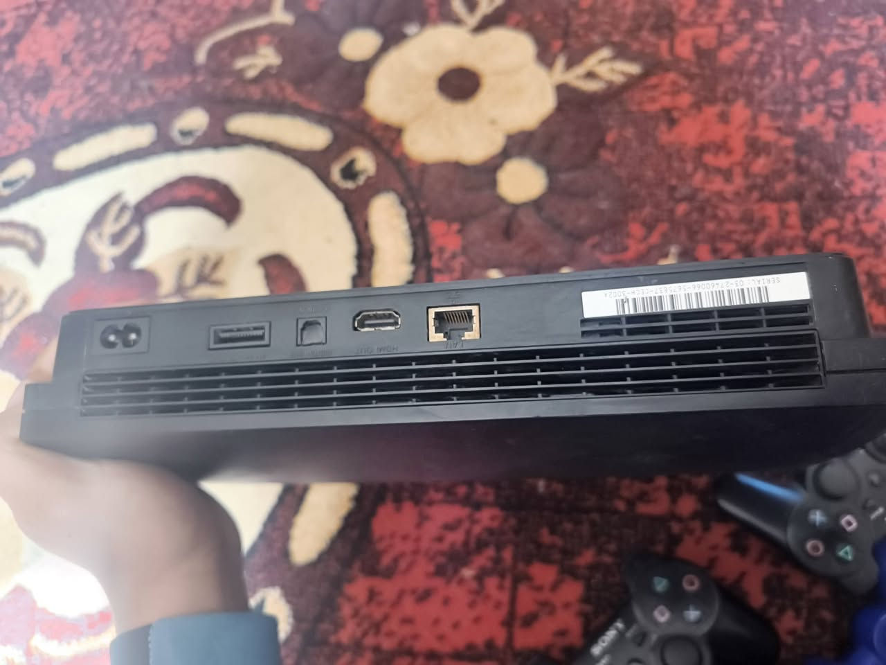 بلي 3 سلم مهكر وياه ألعاب كامل ملحقات 3جوستك  بعده جديد ممفتوح 
السعر 110
مكاني الأنبار (***********) هذا رقمي واتس،
