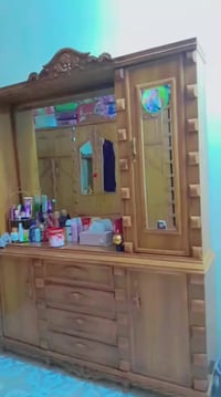 غرفه للبيع جديده ستخدام قليل الاتصال ع رقم واتساب موجود  07803228169