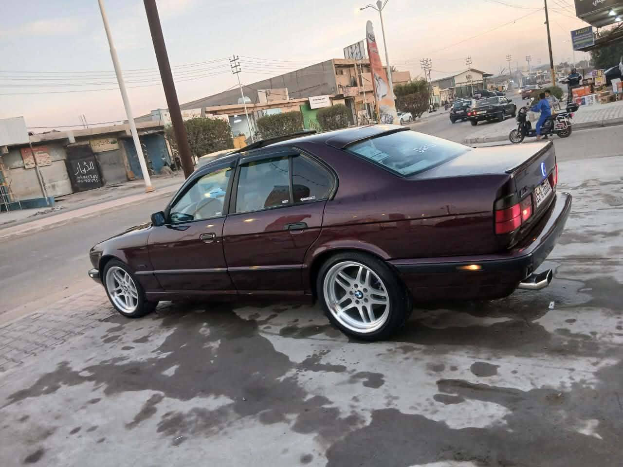 السلام عليكم للبيع بي ام 525  1993اصل بليته وسنويه شرط التحويل صدر امامي خلفي ويل M
مصبوغه جماليه بدون حادث تبريد ثلج 
🥶كير مكينه خير من الله كهربائيّة كله شغاله سياره فتحه 3طكات محدثه 1995محرك مسكر فانوص السعر(73)وبيه مجال العنوان الفلوجه رقم انبار
***********
*********** بغداد, العراق
