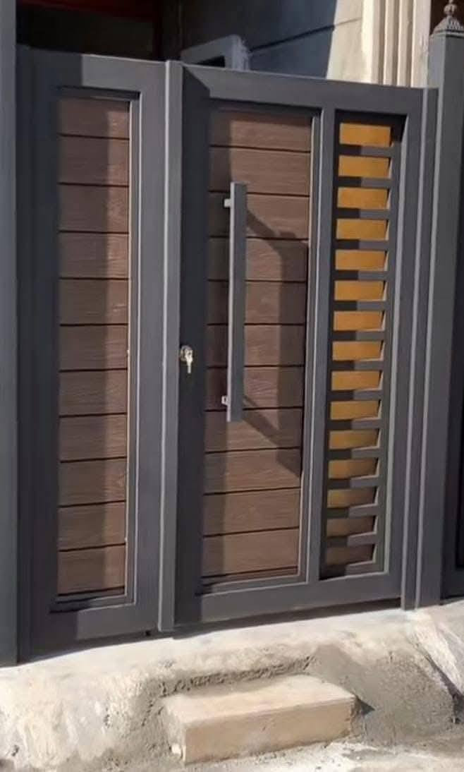 السلام عليكم يعلن معمل حدادة السجاد لعمل كافة الابواب والشبابيك المودرن باحدث الاصدارات وبأسعار مناسبة وتنافسية
عنوان بابل/محاويل/قرب استدارة مركز الشرطة 
للاستفسار اكثر اتصال او واتساب على الرقم / ***********
