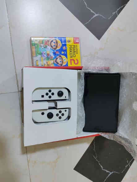 سلام عليكم نينتندو سويتش نسخه اولد اخو جديد شوفه عينكم مع جميع الملحقات مع العلبة مع قرص ماريو ميكر ٢ اشتريته قبل اسبوع سبب البيع للأسف احتاجيت افلوس لظرف معين سعره ٣٩٥ الف لتواصل *********** عل واتساب بغداد
