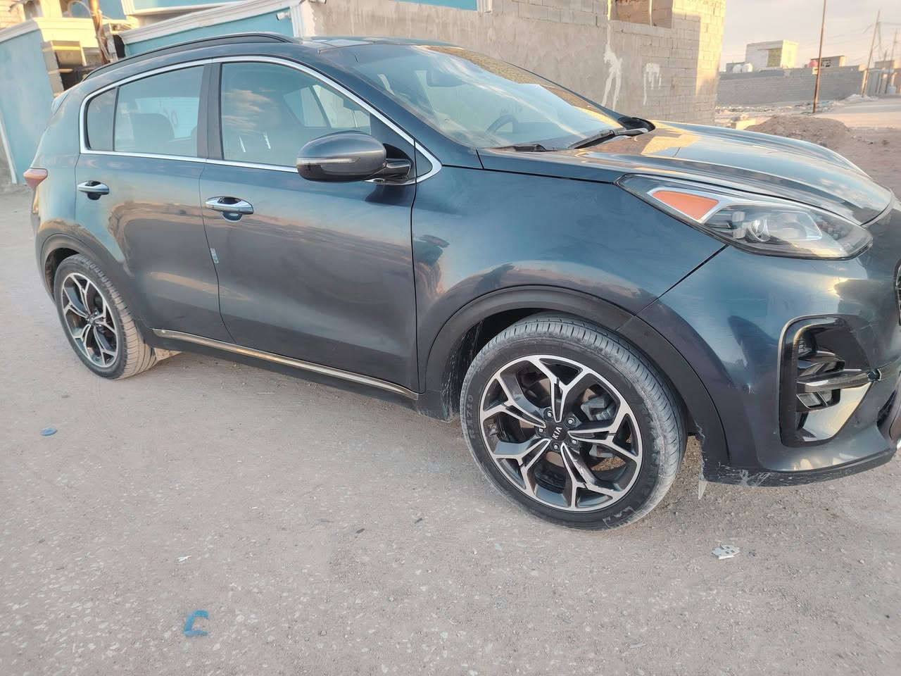 السلام عليكم
كيا سبورتج 2021 sx-Tgdi اعلى فئة فول مواصفات

وارد امريكي قطعتين ضرر دعامية وجاملغ امامي واحد

السيارة فول مواصفات كامل سقف بنوراما فتحة كل المواصفات بيهة

المكينة تيربو
السعر 210 وبيها مجال
الشراي يتصل

***********
