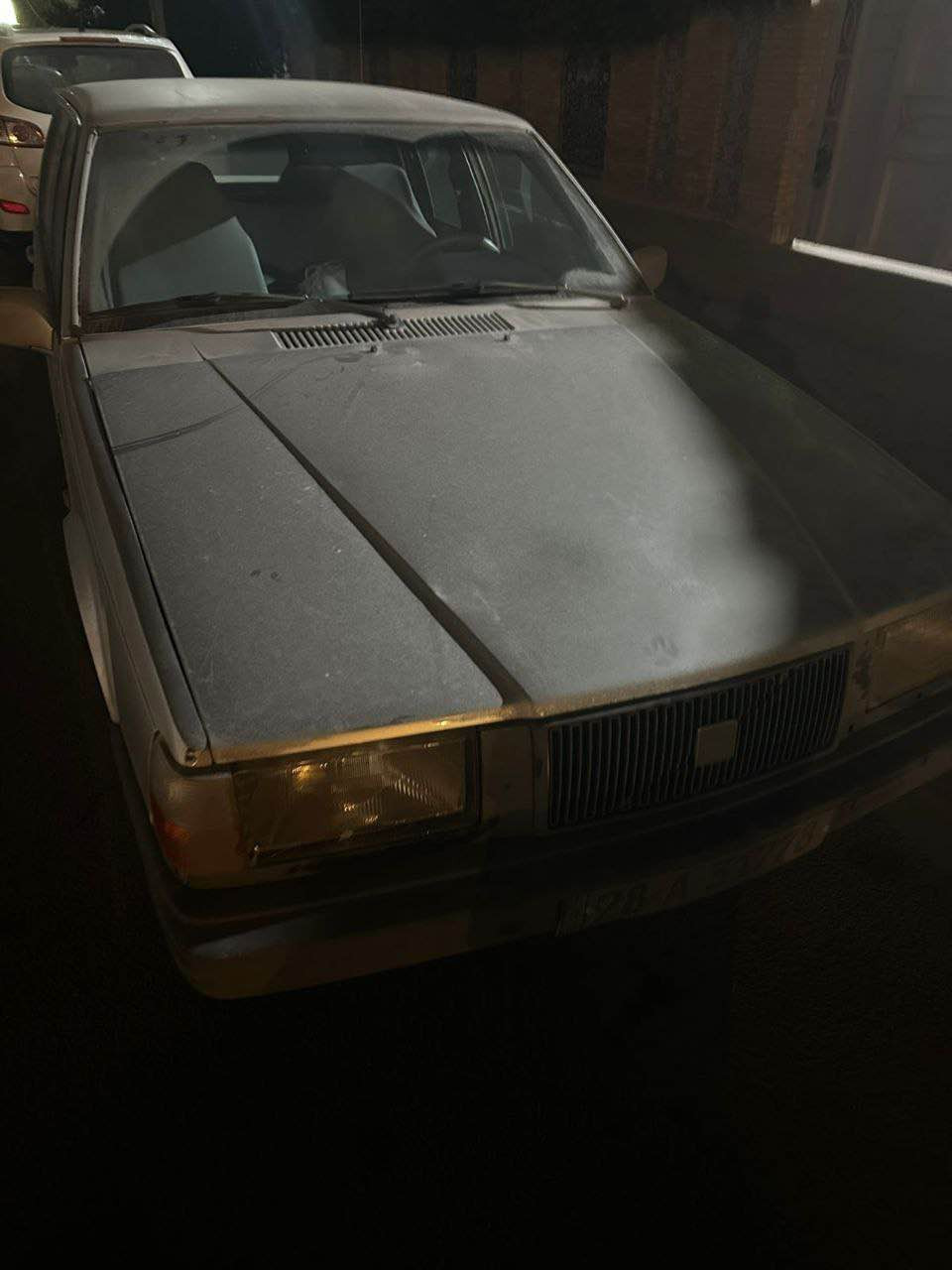 فالفو موديل ٩٠ رقم نجف انكليزي مداور ثاني يوم 
نظيفه وحلوه 
المكينة بدلتها قبل فتره مال حاويه جديده 
سعرها 55 وبيها مجال 
*********** النجف, العراق
