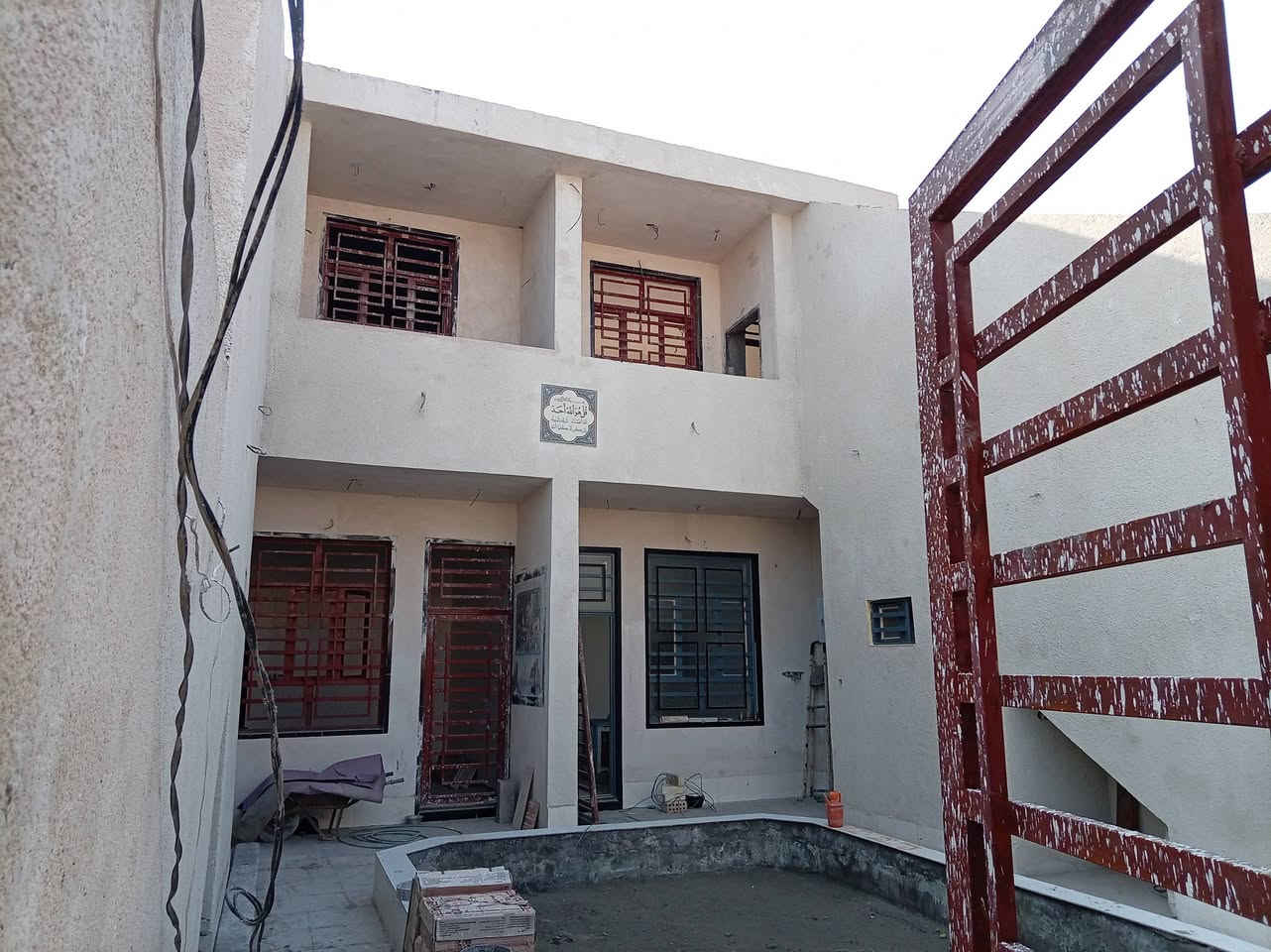 السلام عليكم خلفه البخ السقل سعر المتر 4ونص جراره سعر المتر 3ونص تشميع سعر المتر الفين دينار***********   وين ما عندك شغل نشتغلك
