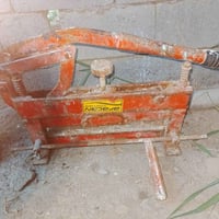 للبيع قاطعه كاشي ومقرنص وسنك 07831424132