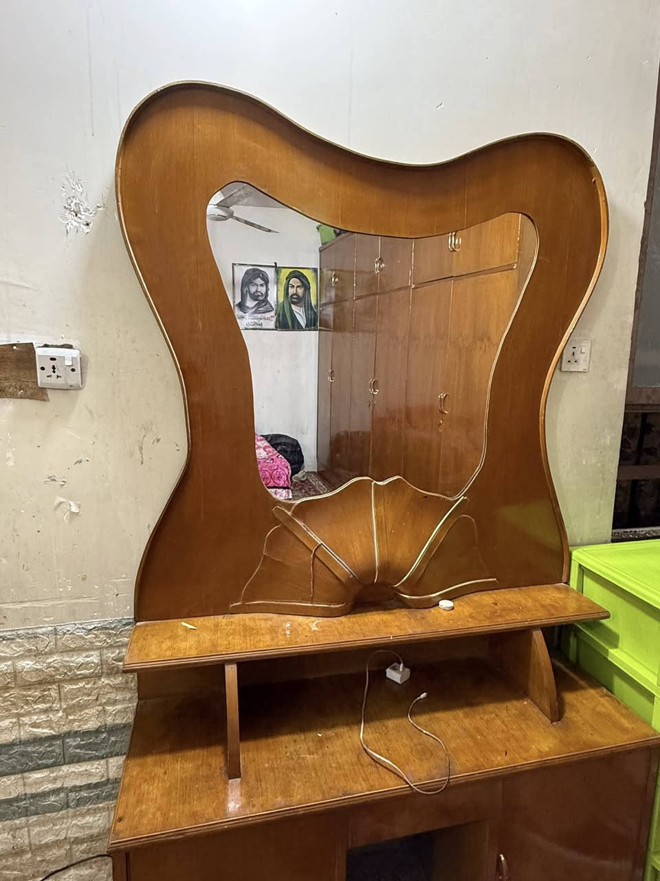 السلام عليكم
غرفة نوم مستخدمة نظيفة جداً كاملة مابيها نقص السعر 300
مكاني/ بغداد/ المعالف/ قرب السمچه
للأستفسار/ ***********
