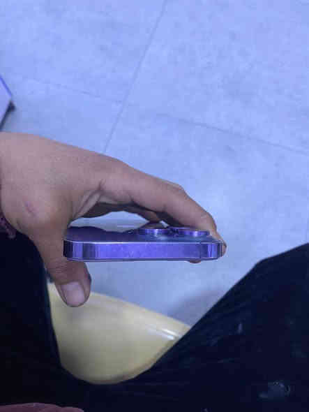 السلام عليكم ايفون 14 برو ماكس
للبيع مبدل بطاريه فقط جهاز نضيف ذاكره 256 فيس ايد شغال 
جهاز كله شغال السعر. 600 بيه مجال مكاني حي الجهاد 
***********
