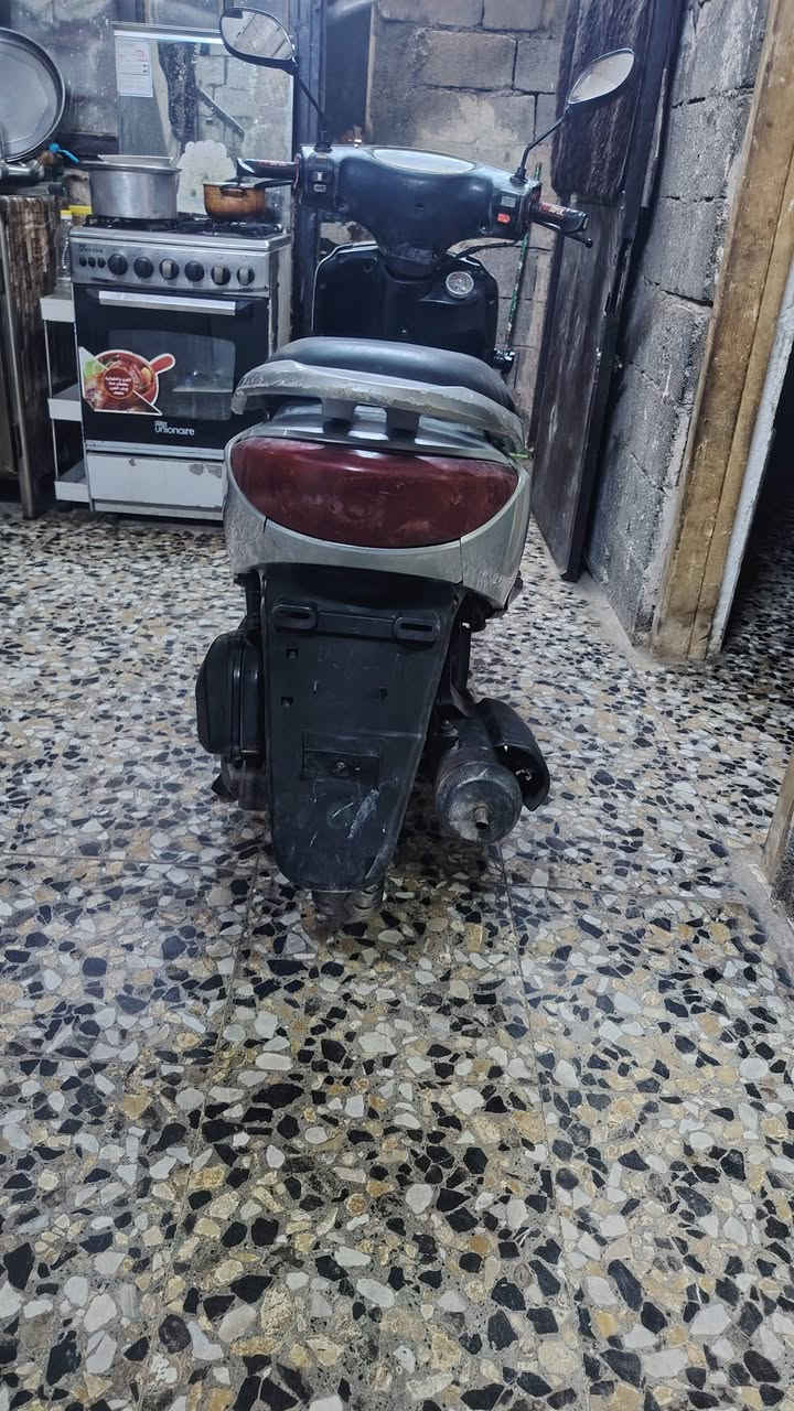 سلام عليكم دراجه بريز للبيع مكينه ممفتوحه ب٣٠٠ ***********
