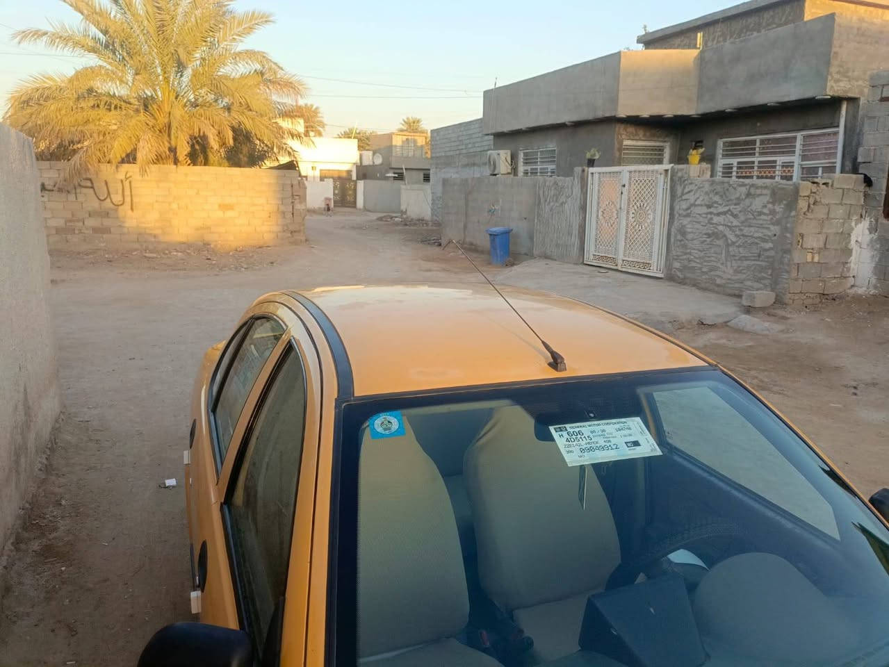 سلام عليكم طيبه ١٥ مصفره هيئه وغرامات مكينه وكير مكفولات صدر أمامي وخلفي جديد تخم تاير تبريد تدفئه شغال السيارة خير من الله السعر ٣٨/ مكان السياره الدوره ***********
