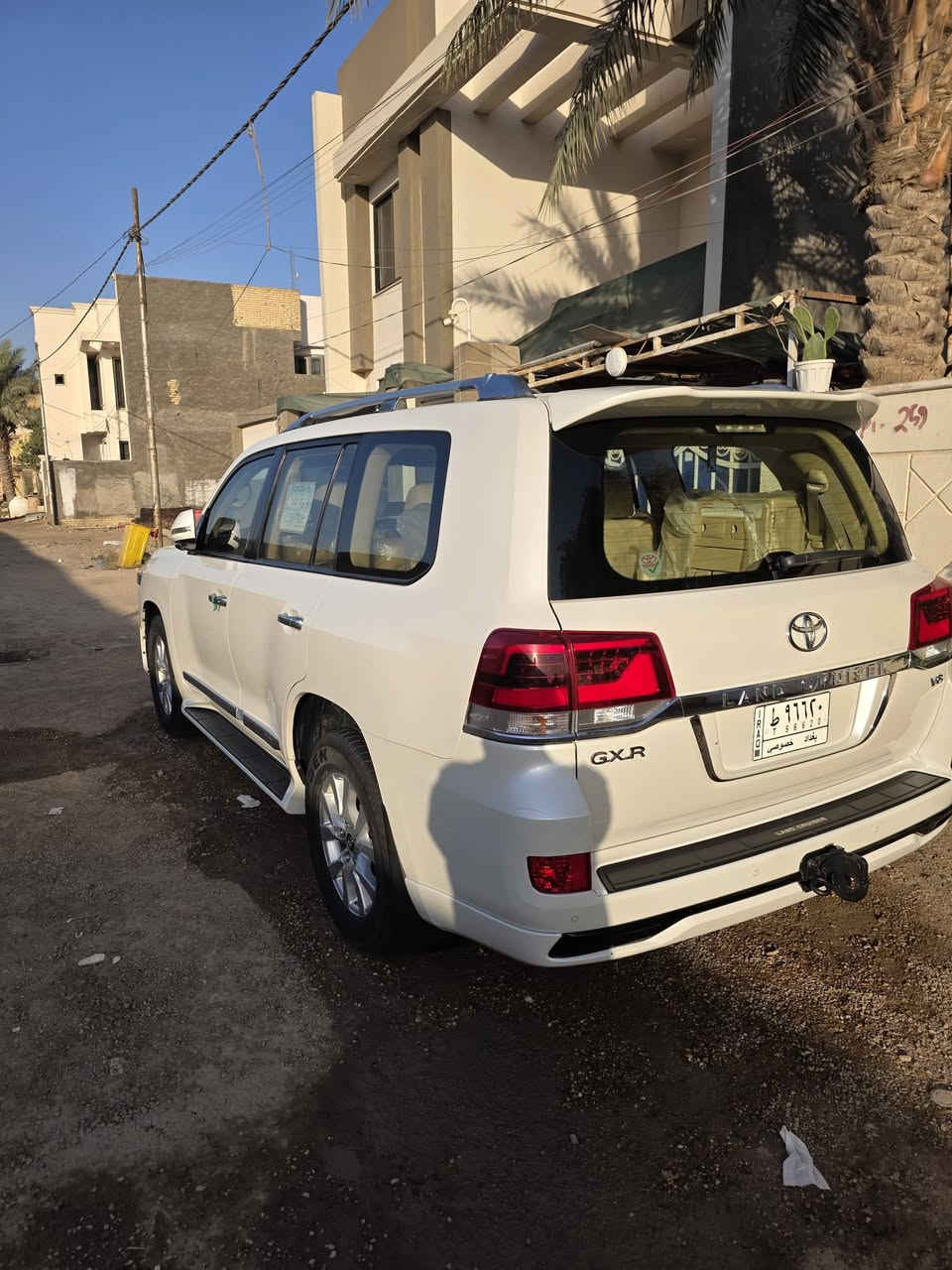 للبيع لاندكروزر 17فطيم اباسمي *********** كفاله عامه ماشيه 70المكان بابل السعر 5000قفل
