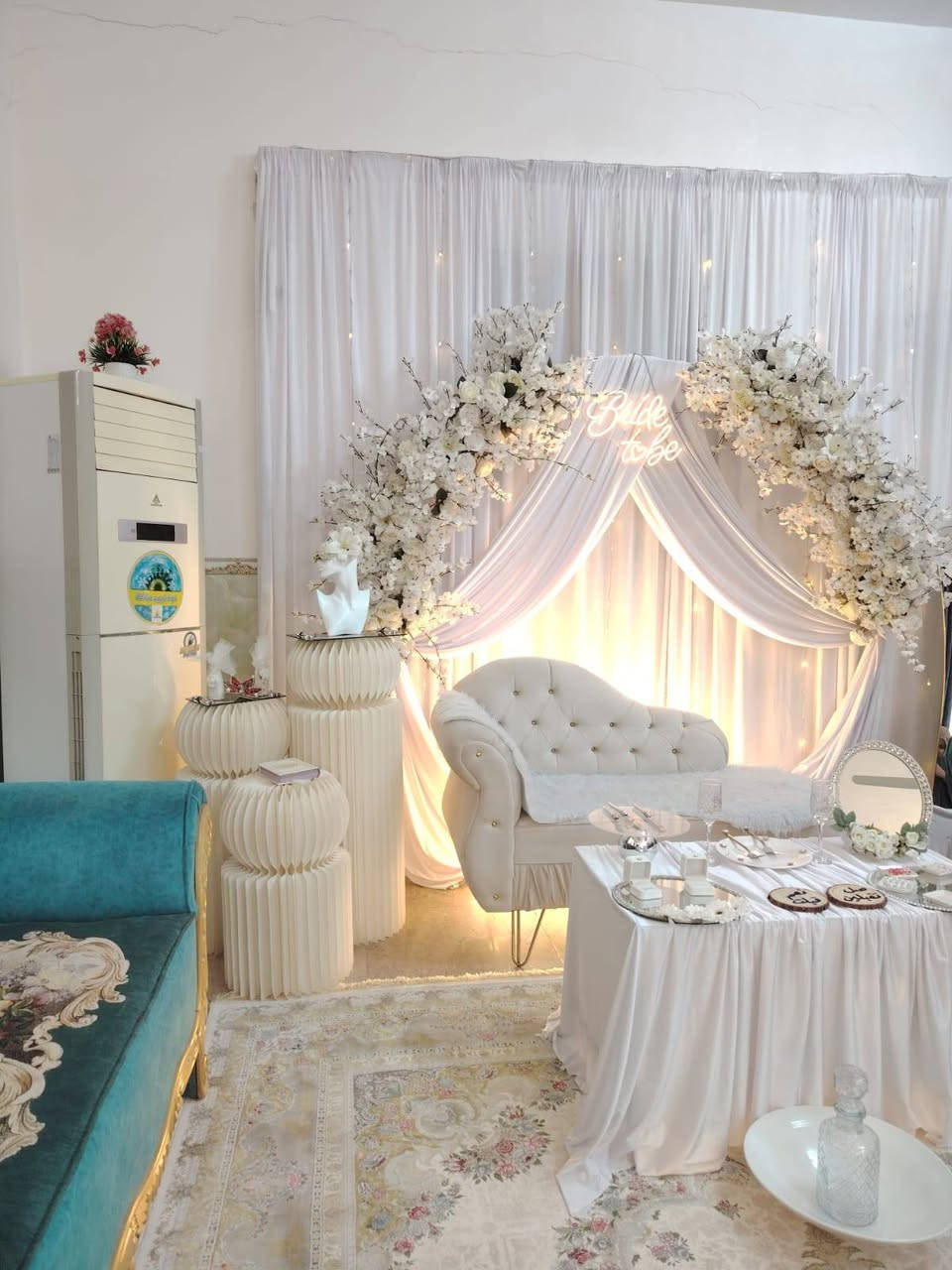 اللهم صل على محمد وال محمد
الحجز مفتوح لكوشات العقد والمهر حنه حسب الطلب للحجز والاستفسار التواصل علئ الخاص او الاتصال على الرقم *********** او مراسله علئ واتساب
