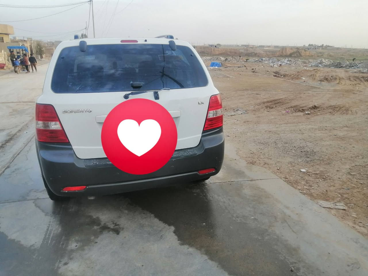 كيا سورنتو ستيشن موديل 2009خاليه من الضرر مكينه 6رقم للتواصل ***********
