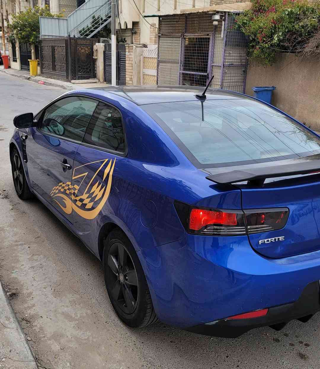 فورتي 2012 كوبيه
السلام عليكنم 
فورتي موديل 2012 كوبيه 
محرك 2400 دوش 
ماشية 109 ميل
رقم بغداد بأسمي تحويل مباشر
حادث امريكا دعامية امامية فقط بدون دواخل ومكفولة من اللغد والكصه ..
السيارة عليها تعديلات حلوة وعلى ايدي 
محرك - كير - تبريد - حدادية كله تمام 
لاتنقيص ولاتبخير 
زرع عدسات زنون امامية + عين الشيطان 
شاشة - كاميرا خلفية - مقاعد جلد 
السيارة استخدام شخصي ومرتبة 

الملاحظات على السيارة : 
بيها اماكن جراد مغلفها فابلون تحتاج صبغ كم قطعة 
الصدر الامامي نص عمر بعد تقريبا 6 اشهر يحتاج تبديل 
تحكم الستيرن متوقف بسبب الشريط بي مشكله يحتاج تبديل

الباقي كله تمام 

السعر : ( 80 وبيها مجال بسيط )
مكانها : بغداد الغزالية 
رقم الهاتف - ***********
