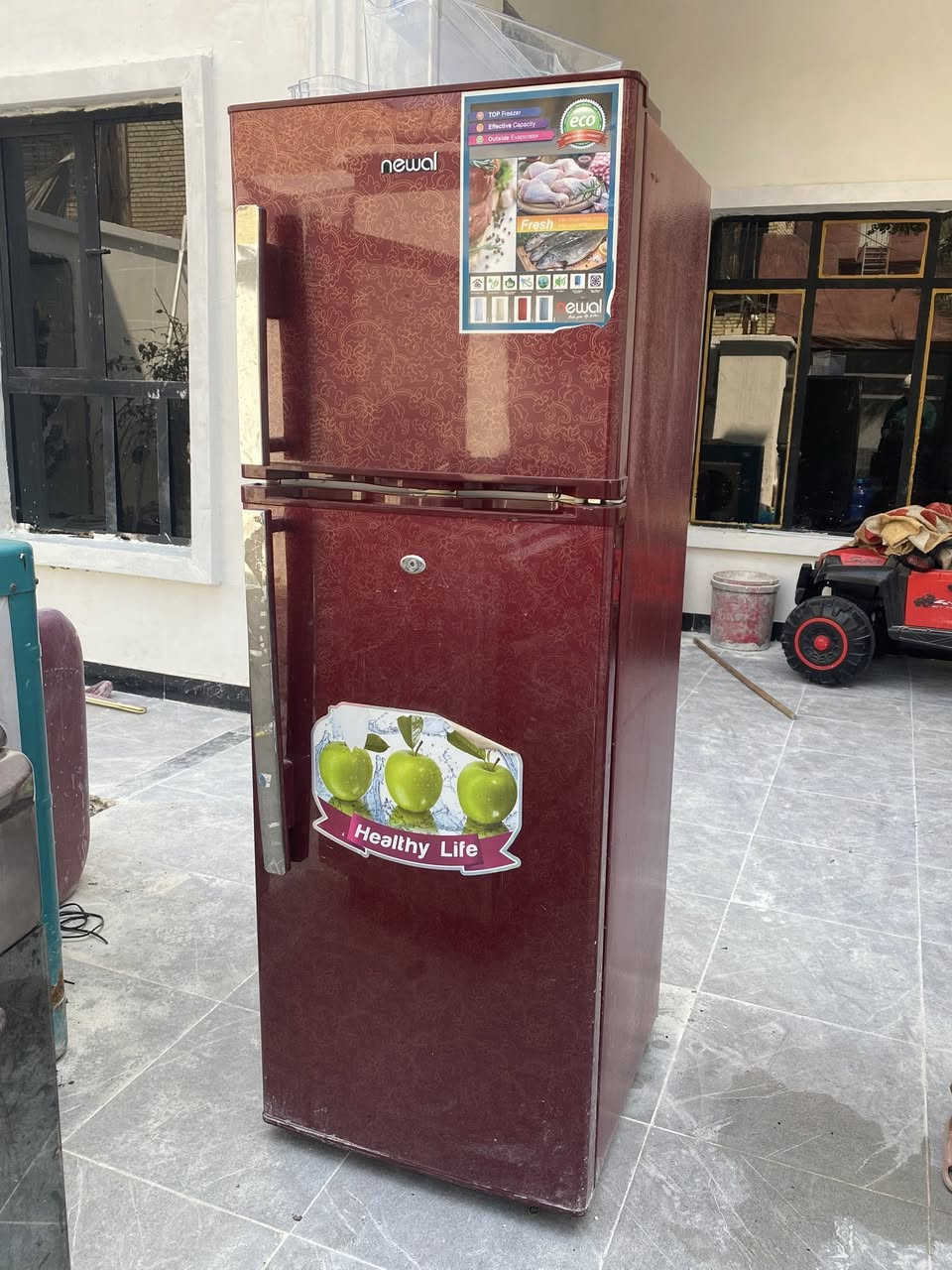 طباخ وثلاجه شغالين ثنينهم سعرهم 250 مكان ابودشير للاستفسار *********** اكو واتساب
