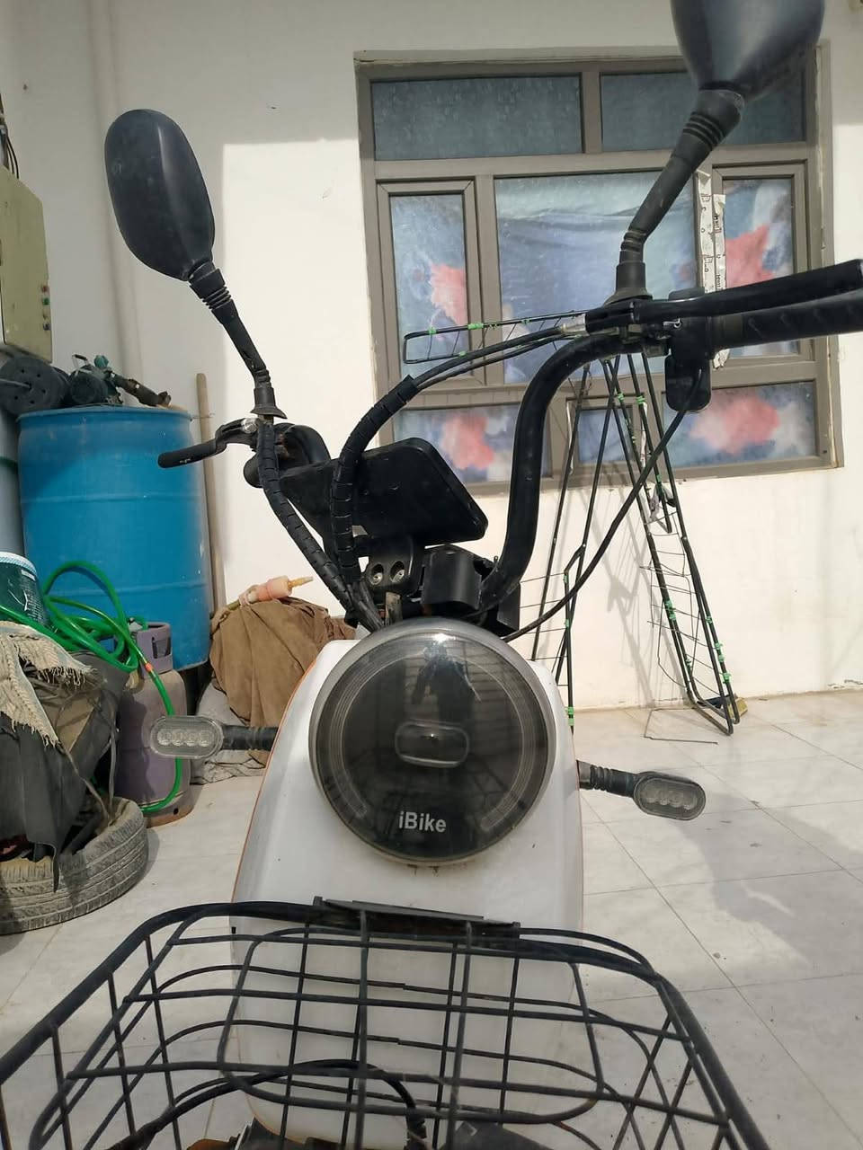 من رخصة الادمن دراجه شحن للبيع جديده فقط نقص بطاريات 4 السعر 150 الف للاتصال ***********
