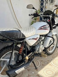 دراجه للبيع كفاله عامه دراجه بلاد وجديده للستفسار 07816768326