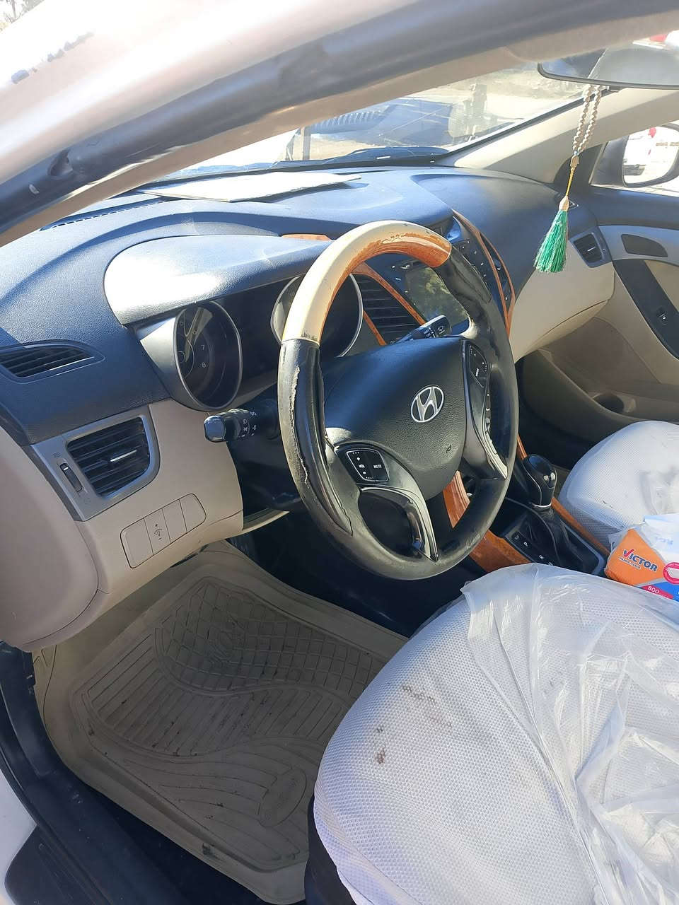 السلام عليكم النتره للبيع 15خليجي 
السعر 95وبيه مجال تفاصيل خاص اواتصال 
على الرقم ***********
