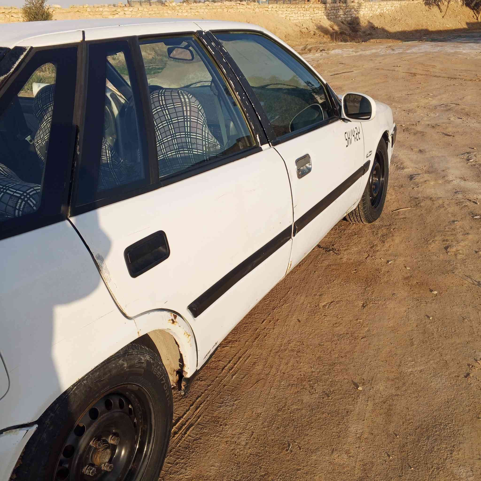 دايو اسبرو موديل 96 رقم كركوك سنويه نهايه 28 باسمي مشروع وطني محرك كير باور  حداديه كل تمام السعر 28 وبيه مجال مكان السياره بغداد ***********
