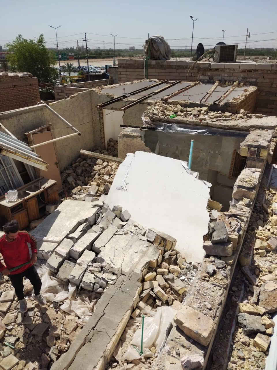 مستعدين للتفليش الديور السكنيه بطريقه جيده باسعار مناسبه باداره ابو حسين تفليش النجف الاشرف//***********
