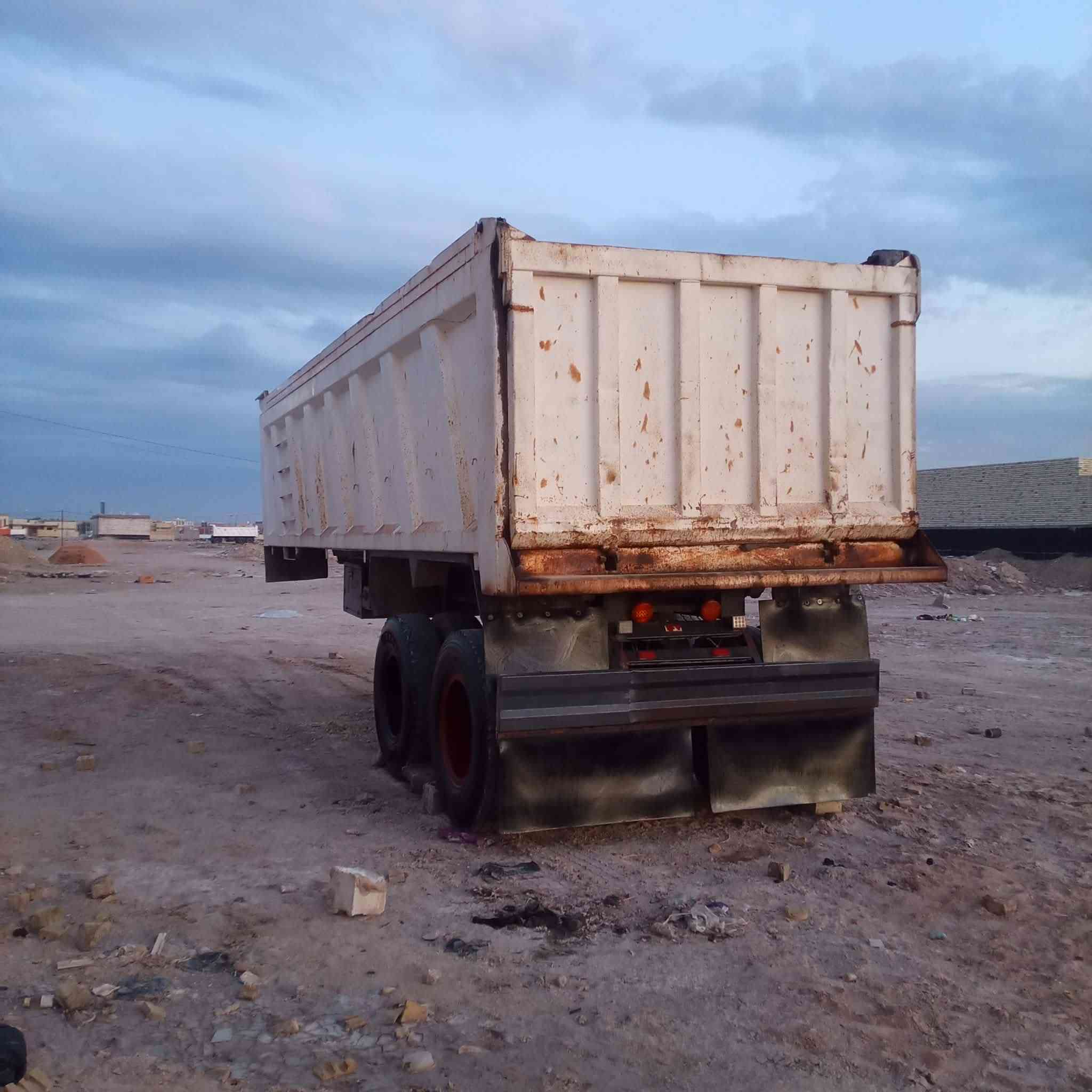 السلام عليكم
للبيع عربانه علم مجموعة براد 16 ذرعه 32 ستندر  مكفولة كفاله عامه جك جديد عربانه جاهزه للعمل للاستفسار الإتصال على الرقم ‏
‏‪0782 901 6576‬‏
