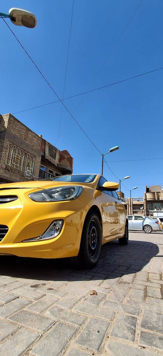 ‏‪***********‬‏السلام وعليكم
🚗 هيونداي أكسنت 2015 (وارد أمريكي) للبيع

​المواصفات والخصائص:

​المحرك: 1600 GDI (مكفول، لغد وكور مضمونة).

​التبريد: منظومة تبريد كاملة جديدة (ثلج).

​الإطارات: تخم تاير جديد.

​الصدر: نص ونص (وضعيته جيدة).

​الضرر (الحادث): بنيد طابوكة (السيارة جديدة وجاهزة وما بيها أي نقص قوي، والسيارة حلوة وما شاء الله عليها).

​💰 السعر وتفاصيل الاتصال:

​السعر: 82 ورقة وبيه مجال بسيط حق الجية.

​المكان: بغداد - مدينة الصدر (تجي وتشوف بعينك وتحكم).

​لرقم الهاتف : 📞
