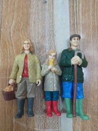 للبيع • مجموعة كاملة • واتساب