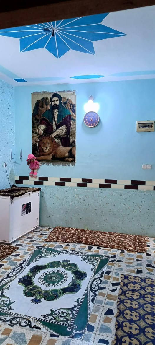 ياالله
بيت المساحه ٢٠٠ متر غرفتين وصاله واستقبال ومطبخ وصحيات داخليه وخارجيه بناء مرتب السقف صب مسلح العنوان حي المجتبى قرب سيطره بنات الحسن السعر ٦٣ وبيه مجال
للاستفسار ‏‪***********‬‏
