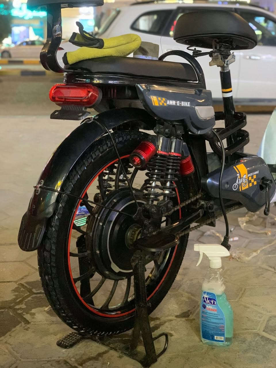 دراجه شحن للبيع
اربع بطاريات شحنه ايمشي 20 كيلو
دراجه نظيفه ومكفوله جديده 
استعمال قليل 
السعر  350 الف
مكاني النجف


**إذا كنت صاحب هذا الإعلان وتريد حذفه لأي سبب، رجاءا أرسل رسالة إلى الدعم الفني**