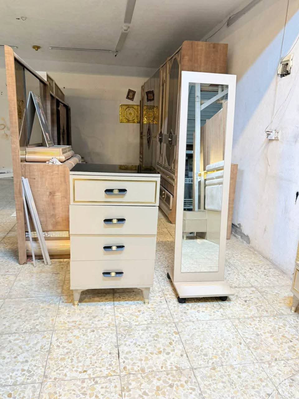 غــرف نـوم مـستخدم للبيع تـركي اصـلي 
مـتوفـر وهـم نشـتري غرف تـركي الـي عـنده اي سـتفـسار تفٰــضل واتس***********
