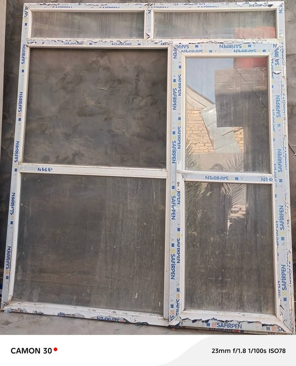 جام خانه للبيع
القياسات
 الارتفاع 240 سم
العرض 210 سم
سعره 100 الف وبيه مجال
مكاني حله شارع 80 مال كربلاء
*********** للأتصال
