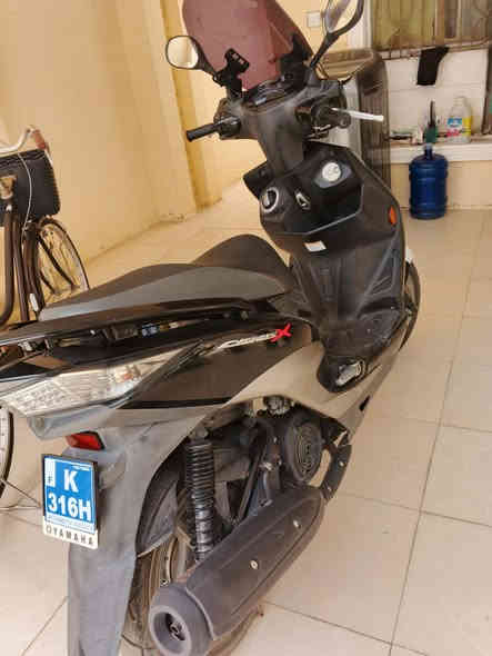 سكنس فحل نوزل لد ياباني خطين قبق بنزين نفخ ستناد حساس علامة البرق الأزرق المميز   كفرات ختم واحد نظيفة جدا جدا. ، مكفولة من فتح اي برغي بيها ..سعرها مليون و 550/تواصل.***********
