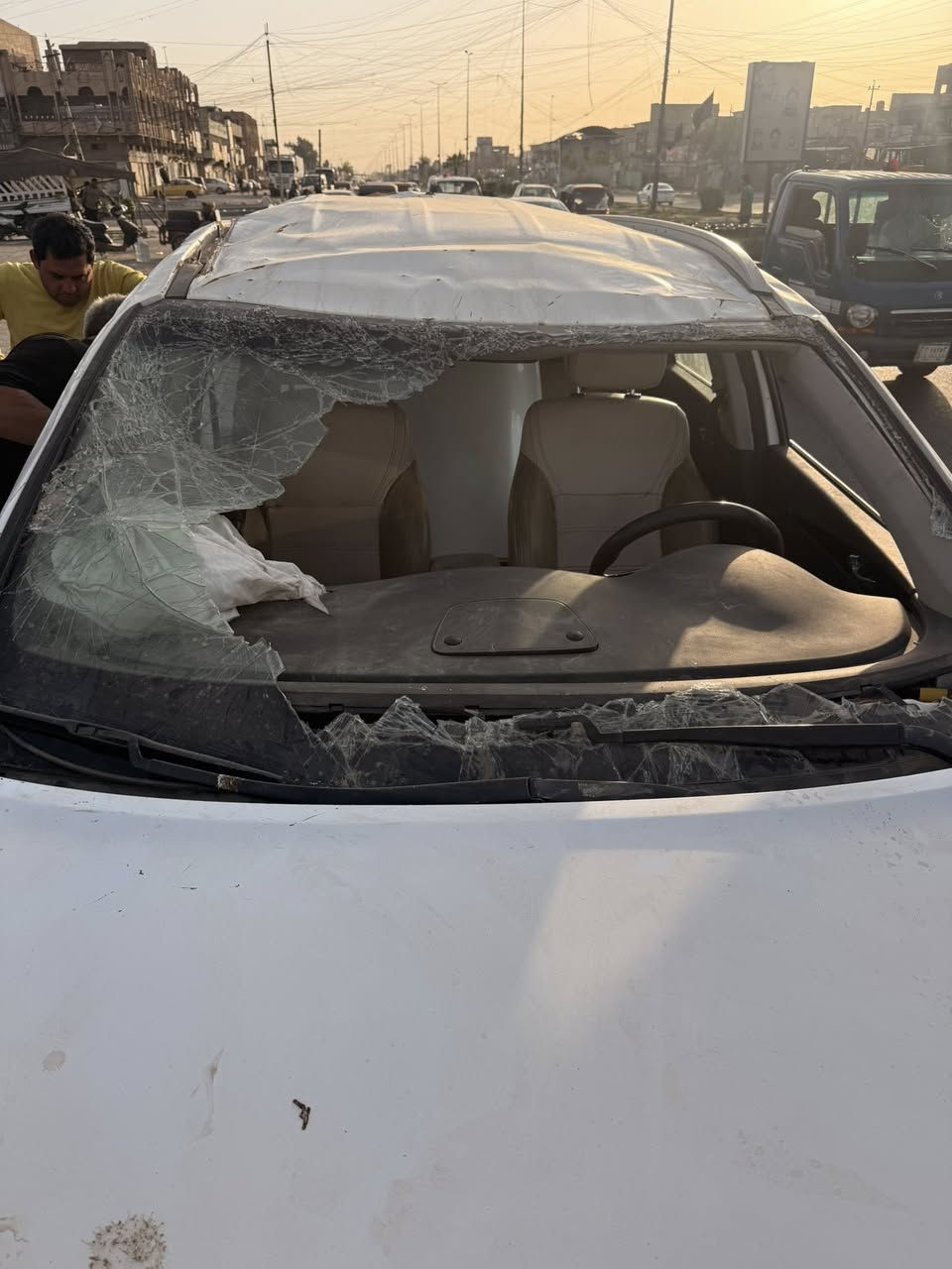 السلام عليكم
سورنتو  موديل 2016

 خليجيه

محرك 2400  فور ويل

العنوان بغداد طالبيه

رقم الهاتف :***********
