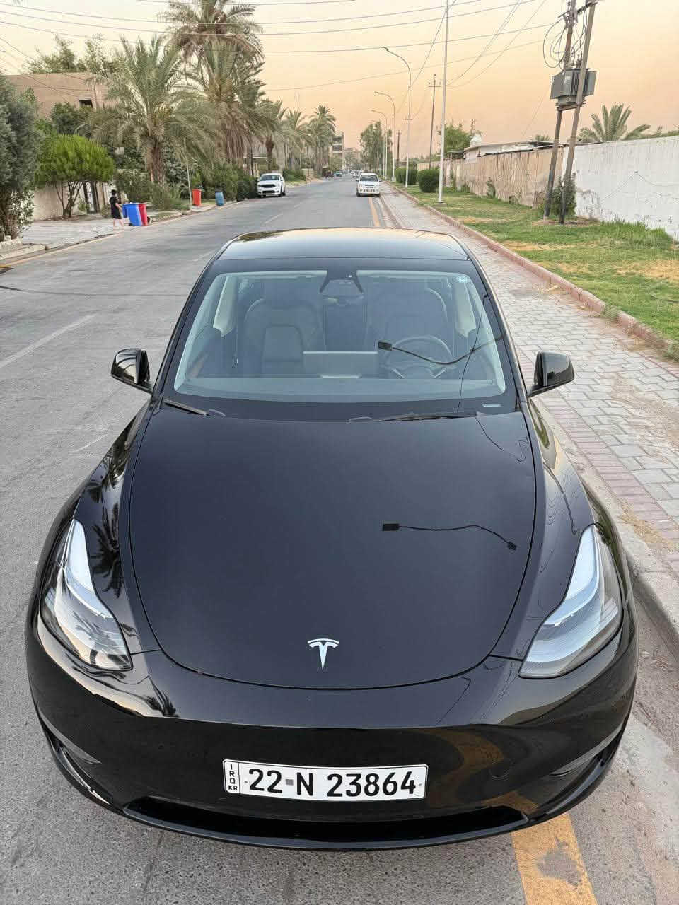تسلا مودل Y 2024
ستاندرد بلس

للبيع السيارة ماشيه 21 الف مايل
جاهزة بدون نقص 

رقم اربيل تحويل مباشر

السيارة حادثها بدون دواخل
بدون ايرباك فقط البردة

تبديل قطع اصلية نفس اللون
بابتين وجاملغ امامي جهة السايق بدون صبغ
فقط صبغ بالهلال الخلفي

سعر 190$ ورقه
 وبيها مجال بسيط للشراي

📍مكانها بغداد العامرية
فقط بيع

واتساب
***********
