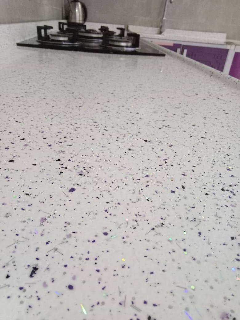 سلام عليكم
كاونتر للبيع سعر 350
قياسه 3 مترات والقطعة الثانية متر و20
داخل المنيوم   وخارج hdf  سطح مرمر
مع الساحبه و  اوڤن
♦️🤚بدون الطباخ
بغداد الزعفرانية بعد سيطرة الوليد  ***********
