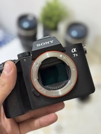 كاميرا سوني a7iii نضيفه كلش سعرها  1,350,000  للاستفسار على الرقم  078...