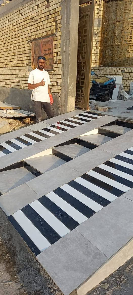 سلام عليكم خلفه سيراميك ارضي الواح شغل صعدات سيارات 🚗 شغل تغليف دروجه اسعار مناسب اتصل ***********# او مراسله متفرغ
