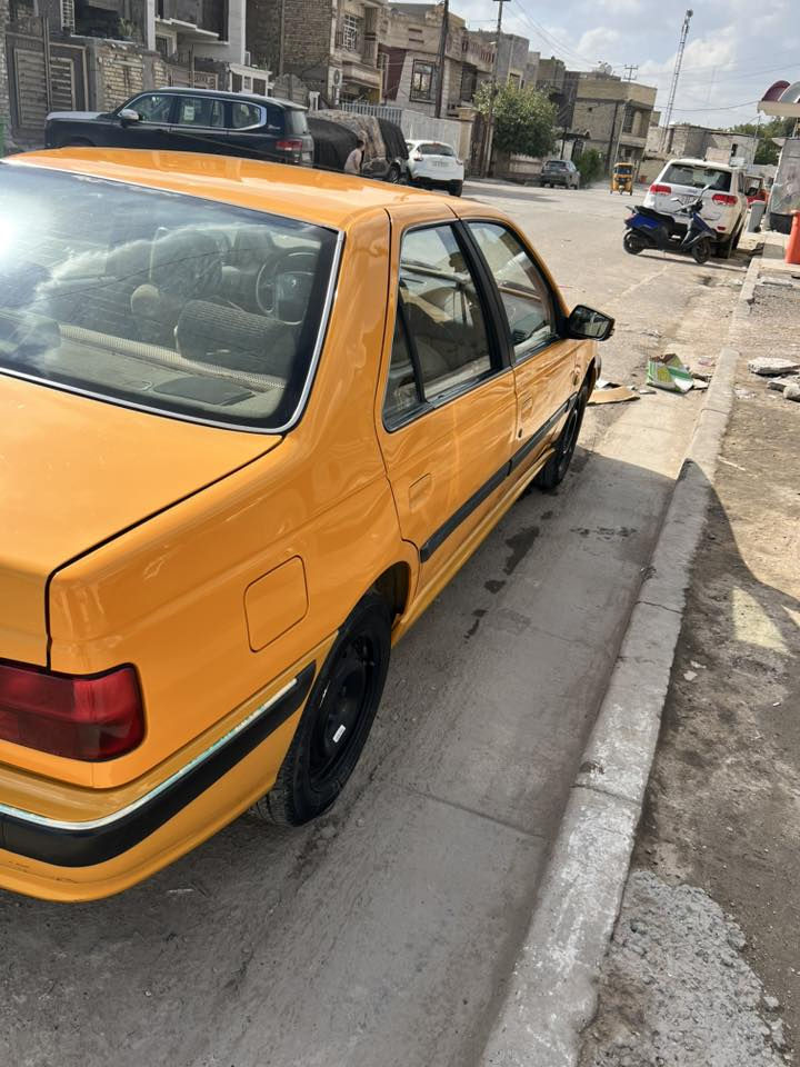 السلام عليكم : بيجو بارص 2021 مكانها بغداد البلديات عليها قسط تقريبا شهرين 3 وتصير حرة بيها بارد بالچاملغ الخلفي موجود بالصورة سعرها 65 وبيها مجال :***********
