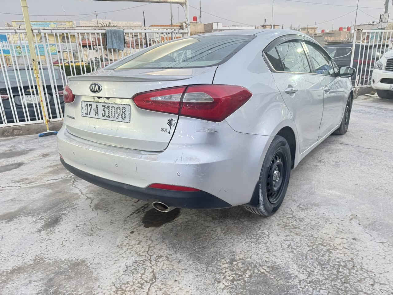 السلام عليكم 
كيا سيراتو خليجي 
2016 
بيه جاملغ وبنيد صبغ 
مكانه السماوه 
السعر 107 وبيه مجال قليل 
***********
