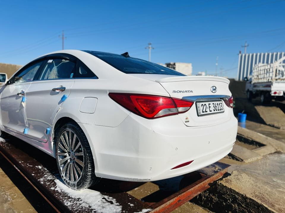 سوناتا موديل 2014 خليجي 2400 فول مواصفات 
كفاله ماشيه 105 
السعر 153 وبيها مجال بسيط
رقم الهاتف. *********** واتساب. اتصال السونار مرفق مع الصور
