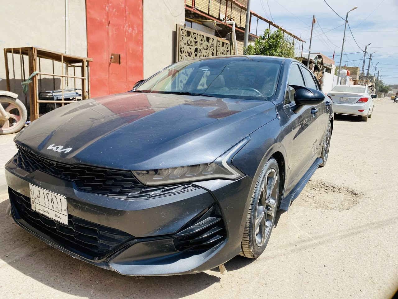 كيا K5 موديل 2021 للبيع
معوقين بغداد بعدلهه سنه وصير حره
مواصفات EX فول 1/1 ( بصمه / بانوراما / كشنات جلد / تبريد تدفئه كشنات / تشغيل عن بعد / داخل جلد / شحن لاسلكي / تشغيل عن بعد / تبريد قطعتين / رادار وتحديد مسار / اوتو هولد / وباقي المواصفات المعروفه ) 

وارد امريكي ضربتهه جاملغ وبنيد والباقي رشات صبغ اثر شخوط فديو توضيحي لصبغ 
كير مكينه صدر على وضع الشركه 
رقم بغداد 
مكاني:ديوانيه 
السعر :-135. وبي  مجال بسيط 
للاستفسار :- ***********
