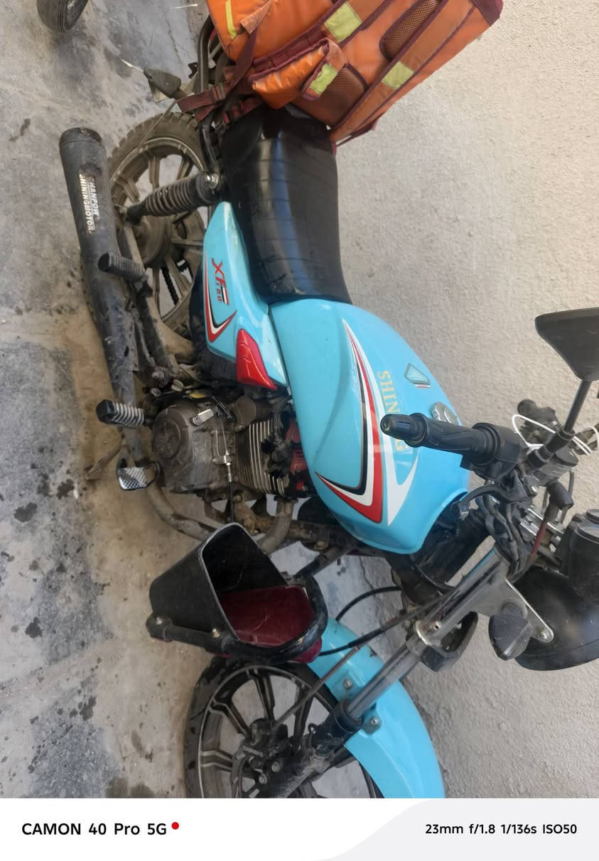 السلام عليكم دراجه شاينك موديل 2025 رقم وسنويه دراجه مكفوله من كل شيء السعر 1800 رقم الهاتف ***********
