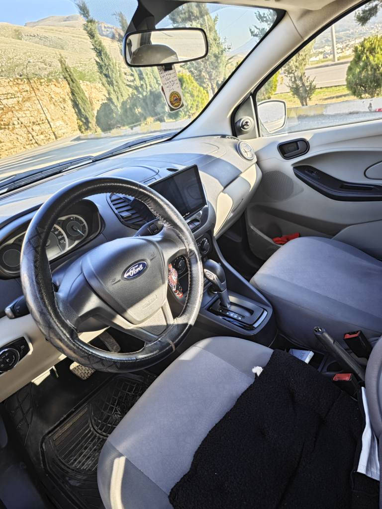 فۆرد فیگۆ ٢٠١٦. V4
گێر تۆماتیک
ناو رەساسی 
تەنها سندوقی بۆیاغە بێ ناوگرتن 
گێر و مەکینە بە شەرت 
تەقە و ڕەقە بە شەرت
٨٨ گەڵا و مەجالێکی کەم
***********
*********** دخان, السليمانية
