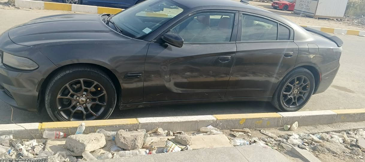 سلام عليكم جارجر للبيع موديل 18اصل رقم ذي قار فور ويل ملقي 
وهذه رقمي *********** وبخدمت الشراي
