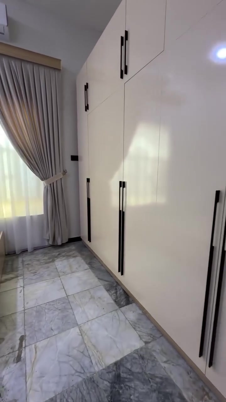 عرض خاص مده 10 ايام بس 😍
..صار سعر متر دريسك روم (225) الف 
✔️ مميزات العمل:
✅خشب mdf تركي 
✅ نظام كابينات عملي
✅ مواد درجة أولى
✅ تفصيل حسب القياس
✅ تنفيذ وتركيب داخل بغداد
✅نقل مجاني 
✅كادر مخصص للقياس موقعي
✅سكك مجرات ثقيل
✅نرمايد ثقيل درجه اولى 
✅عمق 55،60
✅مقابض من اختيار الزبون 
✅لون من اختيار الزبون 

📞 للتواصل: ***********
