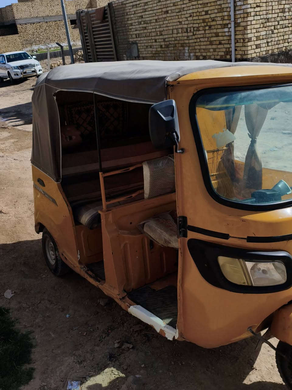 تكتك TVS موديل 2019 نضيفه ما ناقصها شي گبل للشارع السعر 3 مكاني الحمزه الغربي ما متواجد ع الفيس للاتصال ***********
