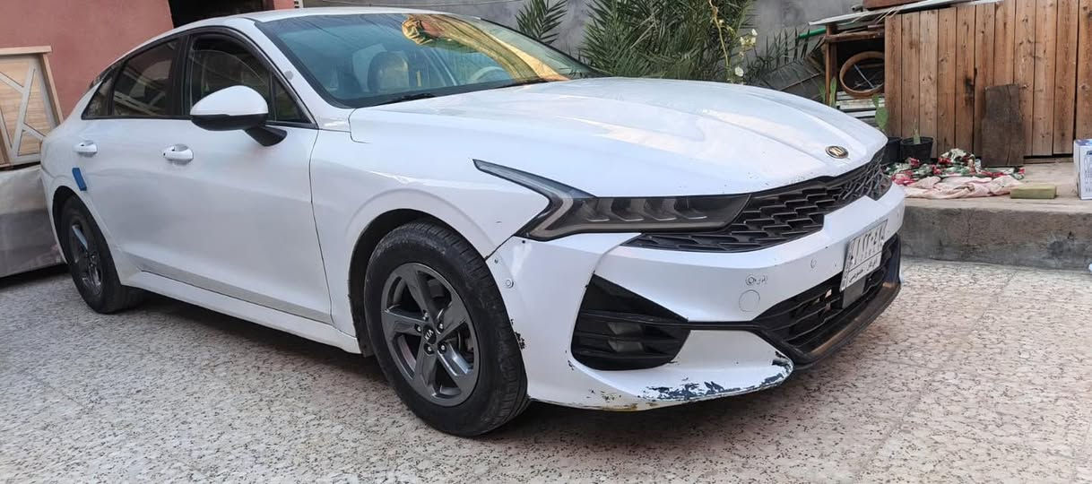 مواصفات: Lxs للبيع
1_1600 تيربو K5
2_تشغيل عن بعد
3_كشنات قماش
4_كامرة خلفية
5_ رادارات
6_ توقف ذاتي
7_ قيادة ذاتية
8_ نظام ترحيب عند الأقتراب
9_نظام تنبيه عند الخروج عن المسار
10_مازدة ذكية زنون لد ثلجي
11_  4 أنظمة قيادة
12_ نظام آبل وكاربلي
13_ نظام تحذير عند أي مشكلة
14_سايد بريك بصمة
15_ أوتو هولد
16_صندوق ذكي عند الأقتراب
17_ حساسات
18_ مثبت سرعة
19_ حساس إطارات
20_ تحكم ستيرن
21_ كير أوتو + عادي
22_ مانع أنزلاق

السيارة بعد بيها مواصفات وارد أمريكي
الحادث موضح بالصورة في أمريكا
ذي قار معوقين
سنوية تنتهي في بداية سنة 2028
السيارة جاهزة من كلشي مع وكالة عامة باركود للسيارة 
 السعر  145 ورقة وبيها مجال قليل
العنوان البصرة/ التنومة/ شارع المشروع
للأتصال عل الرقم ***********
