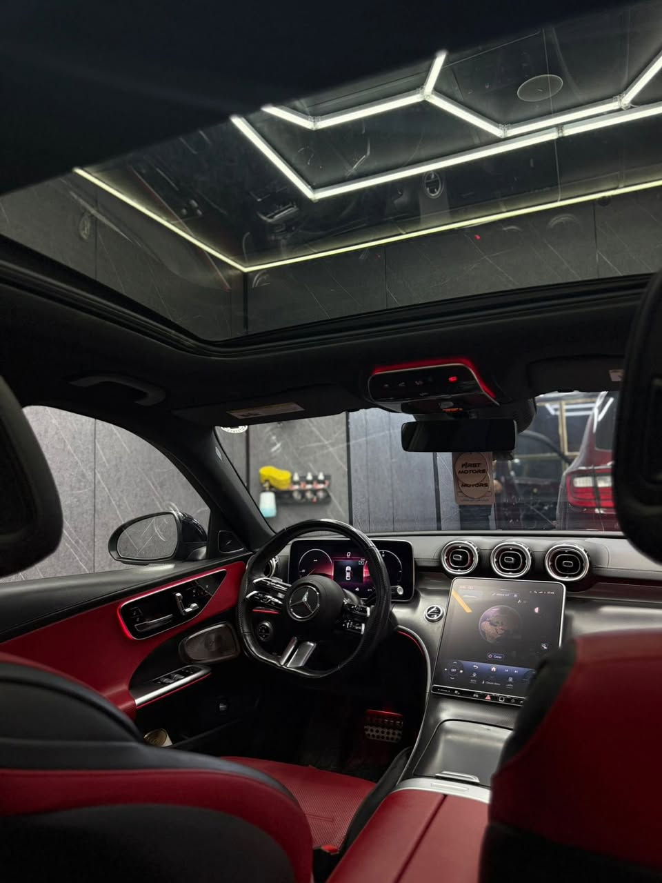 c300 2023 4 matic مرسيدس
فول مواصفات كت AMG اصل شركه

ماشيه 40.000km

حادث موجود بالصوره(صبغ دعاميه+بنيد بدون دواخل والباقي

كله مكفول )

السعر 359 وبيها مجال بسيط .

4004 666 0771 هاتف

*********** واتساب
