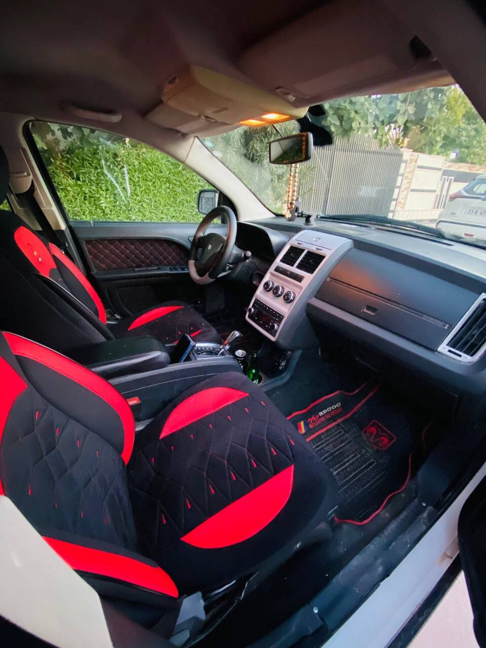 دوج جورني 2009 بي ليدراو و بي سبوخ كير و مكينة بة شرت 4 پستون 5 نفري كوبون بنزيني هةية ناو سور بةس 2 پةلةي ساردي تياية 
سةبارت بة سعرةكةي 83 ورقة 
و مجاليكي برايةنةشي تياية بو زانياري زياتر پيوندي بةم 
رقم موبايل بةكة 
***********
